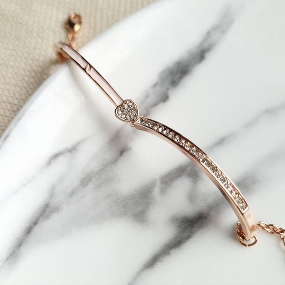 ⚡️BOGO 50% Off⚡️ Brand new bracelet - Picture 2 of 3